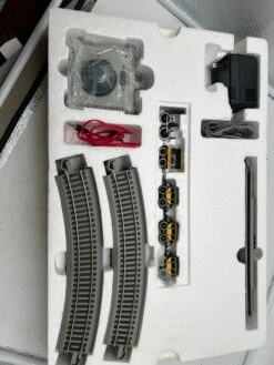 Bachmann 00641 The Dewitt Clinton Train Engine And 4 Cars Set HO SCALE Used Excellent As Is Smoky/ Damaged Box(Bachmann 00641 The Dewitt Clinton Train Engine And 4 Cars Set Ho Scale Used Excellent Damaged Box)