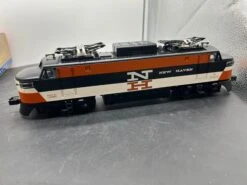 Lionel 6-18319 EP-5 New Haven LocomotiveO SCALE Like New(Lionel 6 18319 Ep 5 New Haven Locomotive O Scale Like New)