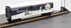 MTH 30-74038 2002 Holiday Car RAILKING O SCALE NEW(Mth 30 74038 2002 Holiday Car Railking O Scale New)