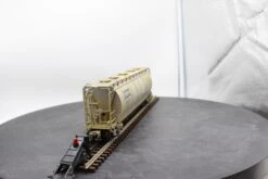 Atlas 6333-1 FRISCO ACF 6 Bay Cylindrical Hopper BIG O Rolling Stock 81015 WEATHERED AS IS WEATHERED AS IS Like New(Atlas 6333 1 Frisco Acf 6 Bay Cylindrical Hopper Big O Rolling Stock 81015 Weathered As Is Weathered As Is Like New) -BRADY’S TRAINS MODELs 168386313075ab181e5357e0adfbb2a3