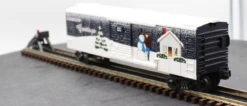 MTH 30-74038 2002 Holiday Car RAILKING O SCALE NEW(Mth 30 74038 2002 Holiday Car Railking O Scale New) -BRADY’S TRAINS MODELs 1aa5806a472f1761afb1040f76c09ba7