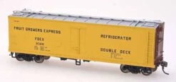 Bachmann 17940 Fruit Growers Express 50' Steel Reefer HO Scale(Bachmann 17940 Fruit Growers Express 50 Steel Reefer)