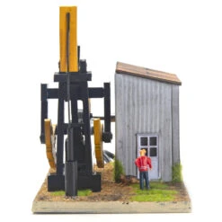 Menards 2759395 Texaco Beam Pump Building HO Scale NEW(Menards 2759395 Texaco Beam Pump Building Ho Scale New) -BRADY’S TRAINS MODELs 275 9395D