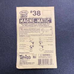 Kadee 38 Magnematic Versatile Coupler And Small Gear Box For Mounting With Limited Space 2 Pair/ 4 Total(Kadee 38 Magnematic Versatile Coupler And Small Gear Box For Mounting With Limited Space 2 Pair 4 Total)