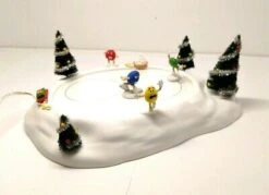 Department 56 56440 M&M'S Fun On Ice(Department 56 56440 M Ms Fun On Ice)