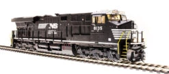 Broadway Limited Imports 5872 GE ES44AC, Norfolk Southern #8123 (Paragon3 Sound/DC/DCC Equipped With Smoke) HO SCALE NEW(Broadway Limited Imports 5872 Ge Es44ac Norfolk Southern 8123 Paragon3 Sound Dc Dcc Equipped With Smoke Ho Scale New)