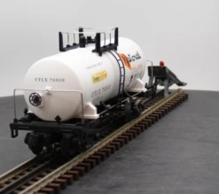 MTH Premier 20-96004 National Starch And Chen Co. 8000 Gallon Tank Car . O SCALE NEW(Mth Premier 20 96004 National Starch And Chen Co 8000 Gallon Tank Car O Scale New) -BRADY’S TRAINS MODELs 5e62bf38972938912d70b1d721c8a516 af4a92a6 cb7d 4c23 95bd 4db331f03dee