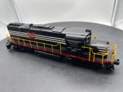 Lionel 6-28508 NEW HAVEN CONVENTIONAL ALCO C-420 DIESEL #2557 O SCALE Like New(Lionel 6 28508 New Haven Conventional Alco C 420 Diesel 2557 O Scale Like New) -BRADY’S TRAINS MODELs 613B98CD A09E 4F6E A237 9C4B7F38A265