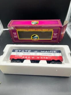 MTH Premier 20-94091 Bangor & Aroostook Reefer Car - Bangor And Aroostook( State Of Maine) No. 2527 2525 O SCALE Used(Mth Premier 20 94091 Bangor Aroostook Reefer Car Bangor And Aroostook State Of Maine No 2527 2525 O Scale Used)