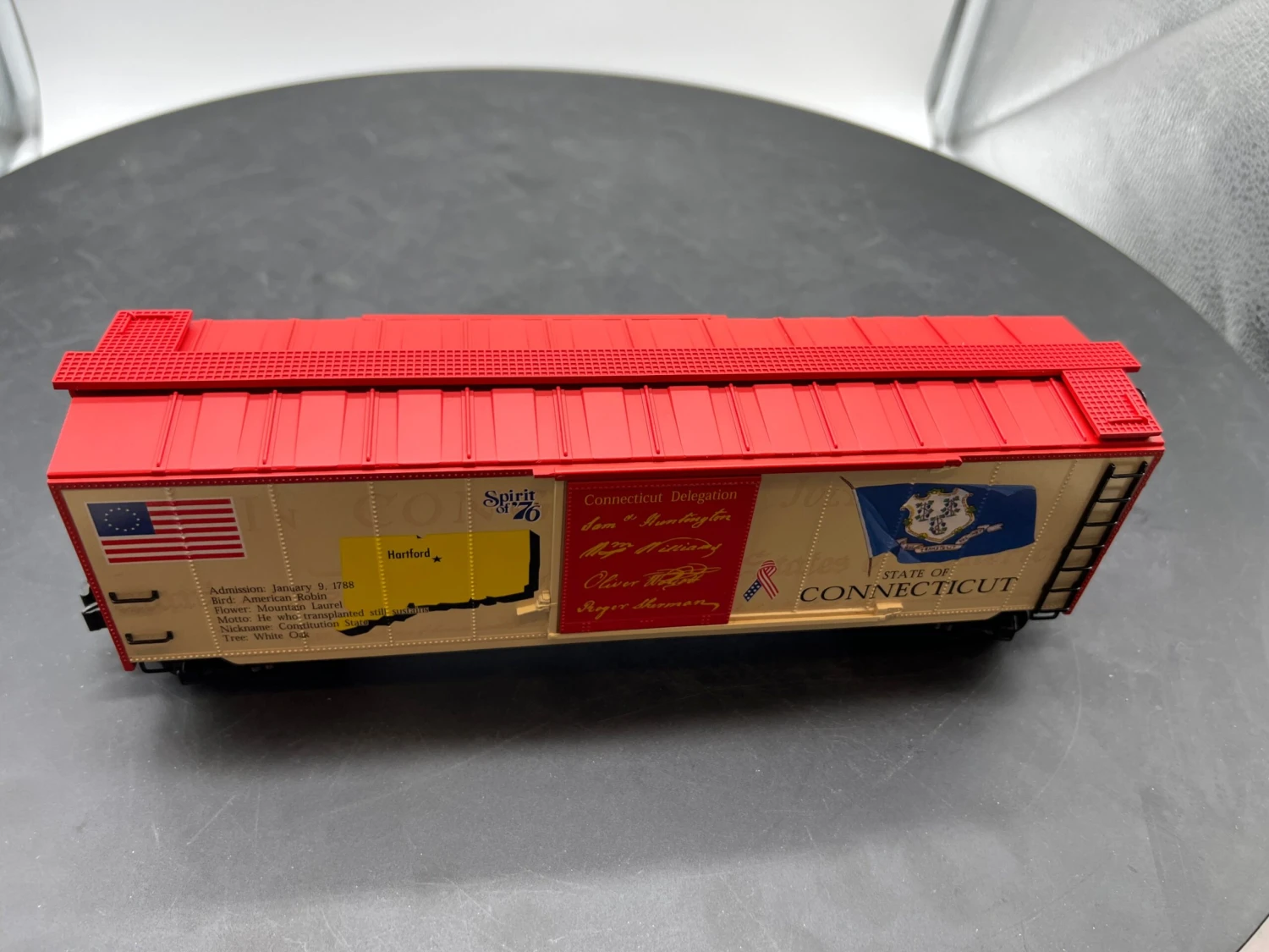 K-Line K761-7605 Spirit Of '76 Connecticut State Boxcar O SCALE Like New(K Line K761 7605 Spirit Of 76 Connecticut State Boxcar O Scale Like New) 10 K-Line K761-7605 Spirit Of '76 Connecticut State Boxcar O SCALE Like New(K Line K761 7605 Spirit Of 76 Connecticut State Boxcar O Scale Like New) - Image 8