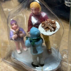 Lemax 02805 Fresh Gingerbread Cookies Figurines(Lemax 02805 Fresh Gingerbread Cookies Figurines) -BRADY’S TRAINS MODELs 6FC7D197 66A6 4B36 B539 E0568C3A5967