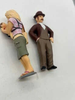 Set Of 2 Figures #004 G SCALE Like New No Box(Set Of 2 Figures 004 G Scale Like New No Box) -BRADY’S TRAINS MODELs 7B8D317C 8592 4C25 9284 A87DDE5734F2