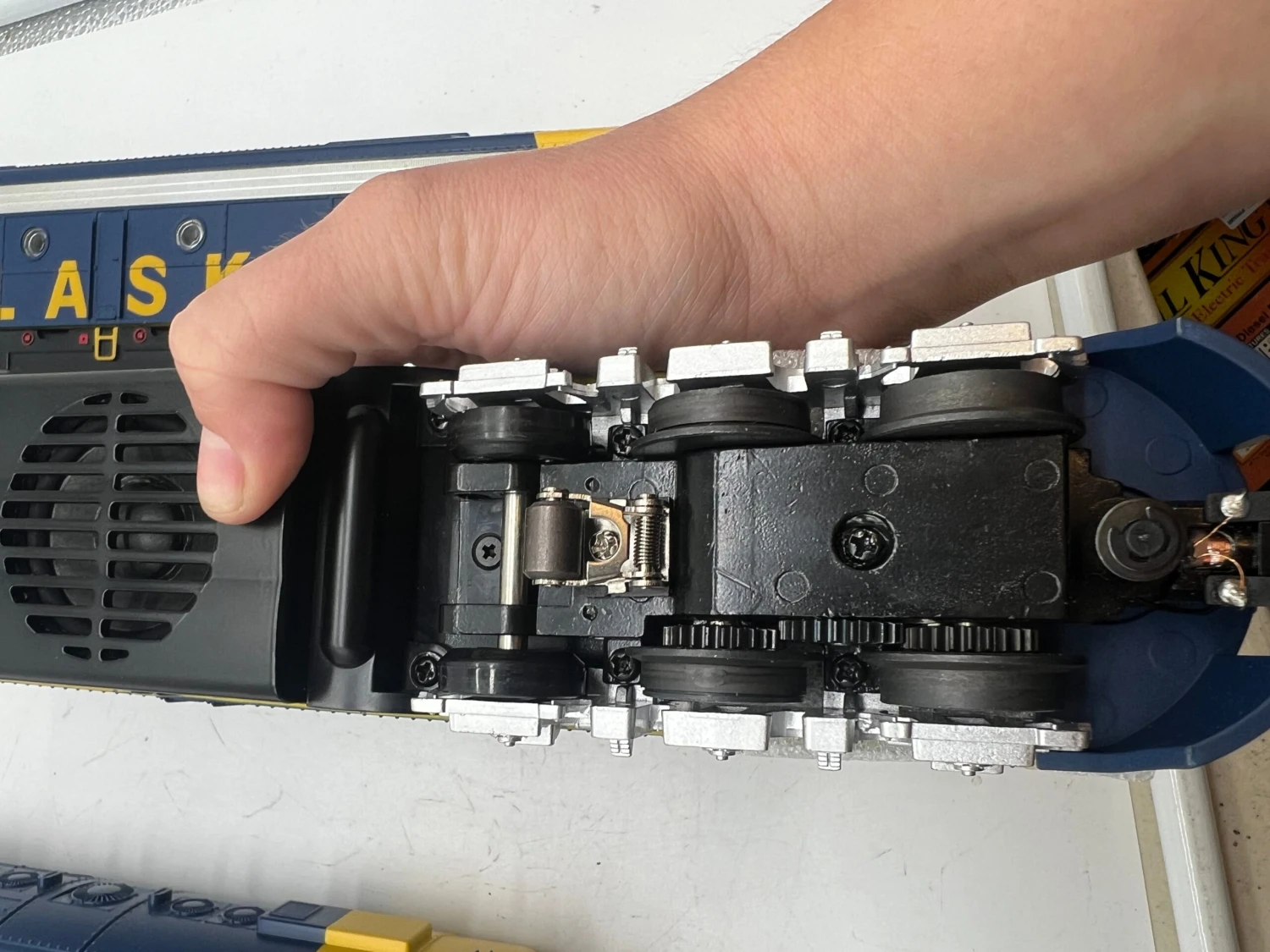 MTH 30-20393-1, 30-20393-3 Alaska E-8 AA Diesel Engine Set W/Proto-Sound 3.0 Road #2401 #2402 And B-Unit Cab #1508 (Set) O Scale NEW(Mth 30 20393 1 30 20393 3 Alaska E 8 Aa Diesel Engine Set W Proto Sound 3 0 Road 2401 2402 And B Unit Cab 1508 Set O Scale New) 11 MTH 30-20393-1, 30-20393-3 Alaska E-8 AA Diesel Engine Set W/Proto-Sound 3.0 Road #2401 #2402 And B-Unit Cab #1508 (Set) O Scale NEW(Mth 30 20393 1 30 20393 3 Alaska E 8 Aa Diesel Engine Set W Proto Sound 3 0 Road 2401 2402 And B Unit Cab 1508 Set O Scale New) - Image 9