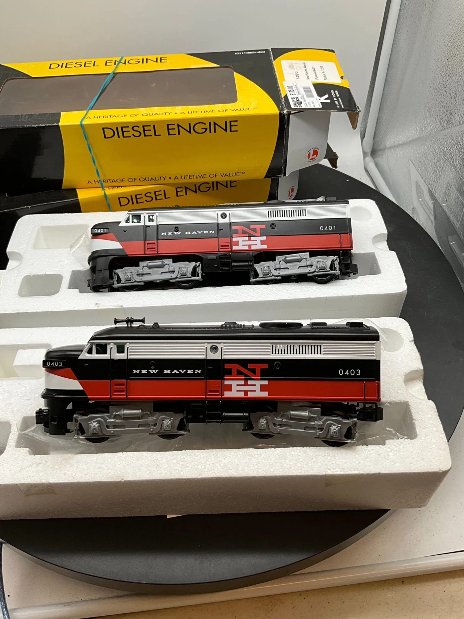 Lionel KLINE 6-21213, 6-21541 New Haven AA Alco A Dummy #403 Diesel Locomotives (Set Of 2) O Scale Like New(Lionel Kline 6 21213 6 21541 New Haven Aa Alco A Dummy 403 Diesel Locomotives Set Of 2 O Scale Like New) 3 Lionel KLINE 6-21213, 6-21541 New Haven AA Alco A Dummy #403 Diesel Locomotives (Set Of 2) O Scale Like New(Lionel Kline 6 21213 6 21541 New Haven Aa Alco A Dummy 403 Diesel Locomotives Set Of 2 O Scale Like New)