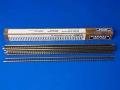 Marklin 8505 Box Of 10 Straight Track Sections Z SCALE (1:220)(Marklin 8505 Box Of 10 Straight Track Sections Z Scale 1 220)