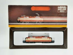 Marklin 8853 DB German Railways Electric Locomotives Red/Beige Z SCALE (1:220)(Marklin 8853 Db German Railways Electric Locomotives Red Beige Z Scale 1 220) -BRADY’S TRAINS MODELs 8853box