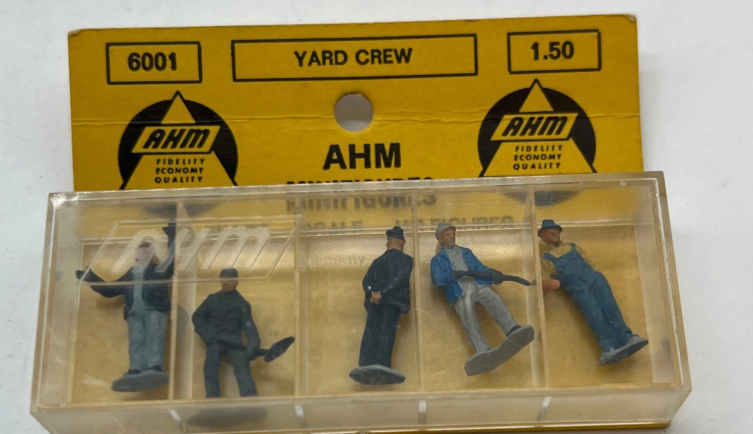 AHM 6001 Yard Crew Figures (set Of 5) HO SCALE NEW(Ahm 6001 Yard Crew Figures Set Of 5 Ho Scale New) 3 AHM 6001 Yard Crew Figures (set Of 5) HO SCALE NEW(Ahm 6001 Yard Crew Figures Set Of 5 Ho Scale New)