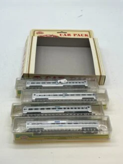 Model Power 3033-4 Amtrak Streamline Passenger Cars 4 Pack N SCALE NEW Damaged Box(Model Power 3033 4 Amtrak Streamline Passenger Cars 4 Pack N Scale New Damaged Box)