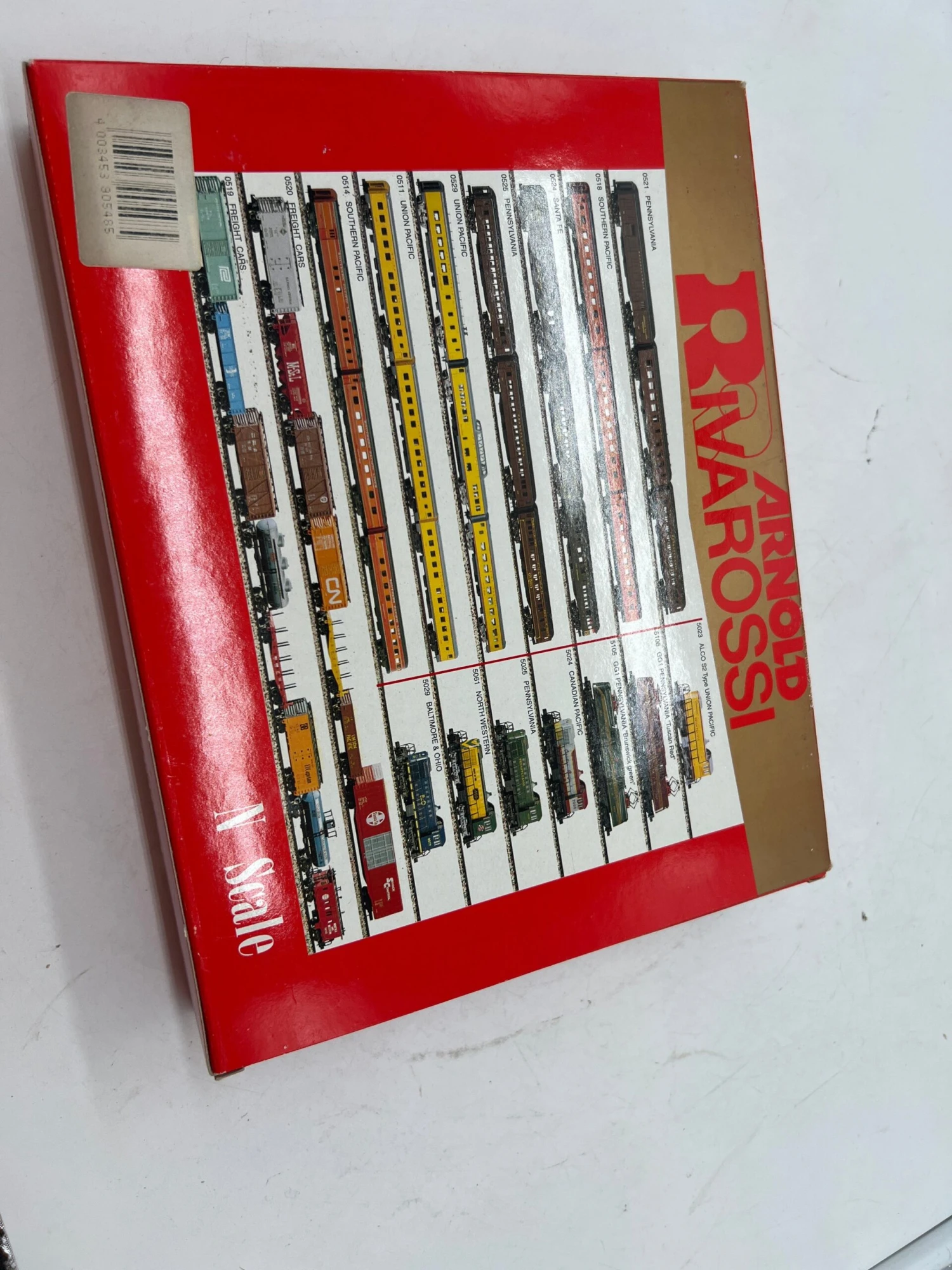 RIVAROSSI 0548 SET OF 3 PULLMAN PASSENGER CARSGREEN N SCALE Like New(Rivarossi 0548 Set Of 3 Pullman Cars N Scale Like New) 8 RIVAROSSI 0548 SET OF 3 PULLMAN PASSENGER CARSGREEN N SCALE Like New(Rivarossi 0548 Set Of 3 Pullman Cars N Scale Like New) - Image 6