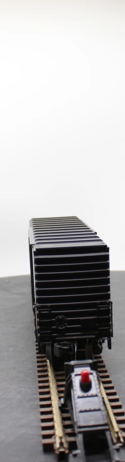 MTH 30-74362 NFL - Pittsburgh Steelers Super Bowl XL Champs 40' High Cube Box Car O SCALE Like New(Mth 30 74362 Nfl Pittsburgh Steelers Super Bowl Xl Champs 40 High Cube Box Car O Scale Like New) -BRADY’S TRAINS MODELs 9a622e9c1db0577ce76e48b36e011f09