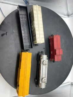 Lionel Postwar/Vintage Assorted Freight Cars Lot Of 5: 6257, 6472, 6462, 6473, 2465 O SCALE Used No Box As Is(Lionel Postwar Vintage Assorted Freight Cars Lot Of 5 6257 6472 6462 6473 2465 O Scale Used No Box) -BRADY’S TRAINS MODELs A8328D8F DB5B 4BAD 92AC 39032703BFFD