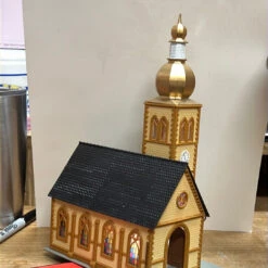 Prebuilt Church AS IS USED HO SCALE(Prebuilt Church As Is Used Ho Scale) -BRADY’S TRAINS MODELs CCF2BD55 655C 4CE6 AB87 E44B6BCD411F