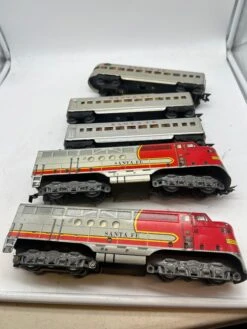 Marx Postwar 1095 Passenger Set With 2 E7 AA Diesels (1 Pwd 1 Nonpwd), 2 3152 Coaches, 3197 Observation Car O SCALE Used As Is No Box(Marx Postwar 1095 Passenger Set With 2 E7 Aa Diesels 1 Pwd 1 Nonpwd 2 3152 Coaches 3197 Observation Car O Scale Used No Box) -BRADY’S TRAINS MODELs DA774961 1D49 4811 ABEA 76E83C86A92D