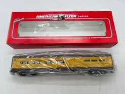 Lionel 6-48941 AMERICAN FLYER Union Pacific Sky View Passenger Car #8941 S SCALE NEW(Lionel 6 48941 American Flyer Union Pacific Sky View Passenger Car 8941 S Scale New)