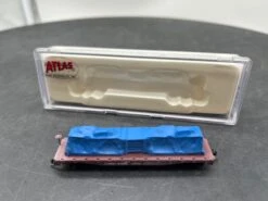 Atlas Conrail Flatcar With Load N SCALE Like New(Atlas Conrail Flatcar With Load N Scale Like New) -BRADY’S TRAINS MODELs EDF6D36F 2090 45B2 B610 8BEC7E861F16