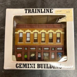 Walthers Trainline Gemini Building HO SCALE(Walthers Trainline Gemini Building Ho Scale)