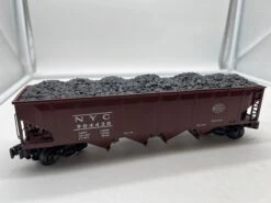 K-Line K623-1781 NEw York Central Hopper With Coal Load O SCALE Like New(K Line K623 1781 New York Central Hopper With Coal Load O Scale Like New)