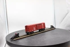 Lionel 6-52525 TTOS 2008 6454 SOUTHERN PACIFIC BOXCAR O SCALE Like New Damaged Box(Lionel 6 52525 Ttos 2008 6454 Southern Pacific Boxcar O Scale Like New Damaged Box)