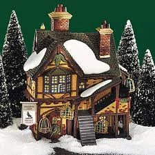 Department 56 Dickens Village 56.58449 Wingham Lane Parrot Seller(Department 56 Dickens Village 56 58449 Wingham Lane Parrot Seller)