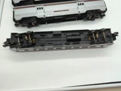 MTH Railking 30-67041 Pennsylvania 4-Car 60' Streamlined ABS Passenger Set #6530, #4001, #1124. & Garden View O SCALE Used Excellent(Mth Railking 30 67041 Pennsylvania 4 Car 60 Streamlined Abs Passenger Set 6530 4001 1124 Garden View O Scale Used Excellent) -BRADY’S TRAINS MODELs rn image picker lib temp 0eaeb458 1983 462c 8922 50bd008cc427