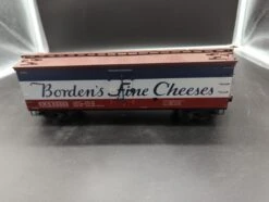 Atlas 6704-2 Atlas "0" 40' Woodside Refrigerator Car Bordens Fine Cheeses N.W.X. 85353 O Scale Like New(Atlas 6704 2 Atlas 0 40 Woodside Refrigerator Car Bordens Fine Cheeses N W X 85353 O Scale Like New)