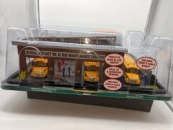 279-4033 Menards School District No.12 Bus Maintenance Facility (Rare Edition) O Scale Like New(279 4033 Menards School District No 12 Bus Maintenance Facility Rare Edition O Scale Like New)