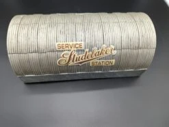 279-7849 Moes Garage 1:50 Scale Quonset Hut Like New(279 7849 Moes Garage 1 50 Scale Quonset Hut Like New)