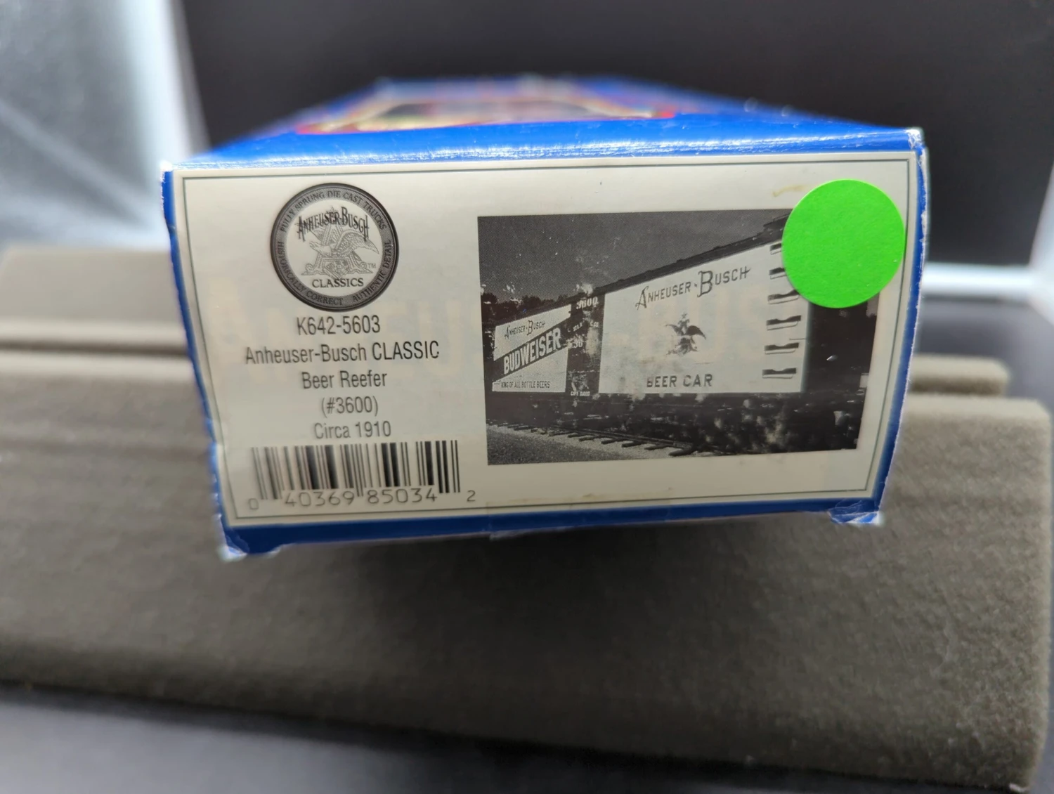 K-Line K642-5603 Anheuser Busch Beer Reefer Car BLT 1-10 O SCALE Like New(K Line K642 5603 Anheuser Busch Beer Reefer Car Blt 1 10 O Scale Like New) 9 K-Line K642-5603 Anheuser Busch Beer Reefer Car BLT 1-10 O SCALE Like New(K Line K642 5603 Anheuser Busch Beer Reefer Car Blt 1 10 O Scale Like New) - Image 7