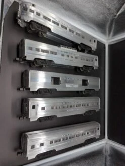 Lionel 6-35413, 6-25493, 6-25494, 6-25495 Lionel Lines Aluminum Streamlined Passenger Car Set (Set Of 5 Cars) Postwar Celebration PWC Series O Scale NEW(Lionel 6 35413 6 25493 6 25494 6 25495 Lionel Lines Aluminum Streamlined Passenger Car Set Set Of 5 Cars Postwar Celebration Pwc Series O Scale New)