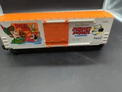 Lionel 6-9665 Walt Disney Mickey Mouse Peter Pan Hi Cube Boxcar, O Scale Like New(Lionel 6 9665 Walt Disney Mickey Mouse Peter Pan Hi Cube Boxcar O Scale Like New)