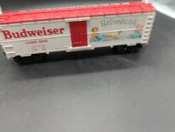 MTH Railking 30-7047a Budweiser Modern Reefer Car O SCALE Like New(Mth Railking 30 7047a O Scale Like New)