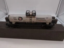 Lionel 6-26147 #6315 DIAMOND CHEMICALS SINGLE-DOME TANK CAR O SCALE Like New(Lionel 6 26147 6315 Diamond Chemicals Single Dome Tank Car O Scale Like New) -BRADY’S TRAINS MODELs rn image picker lib temp 841afe25 d7f9 4171 bf48 a92a855e3815