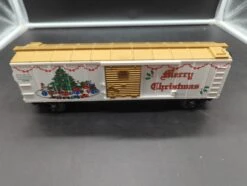 MTHRK-7410L "1996" Christmas Scale Box Car Holiday Express 122596 O SCALE Like New(Mth Rk 7410l 1996 Christmas Scale Box Car Holiday Express 122596 O Scale Like New)