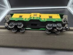 Lionel O Gauge 6-6439 Lighted Bay Window Freight Train Caboose O SCALE Like New Damaged Box(Lionel O Gauge 6 6439 Lighted Bay Window Freight Train Caboose O Scale Like New Damaged Box) -BRADY’S TRAINS MODELs rn image picker lib temp c59eb4a7 0bf6 49b8 b587 f56f3517c861